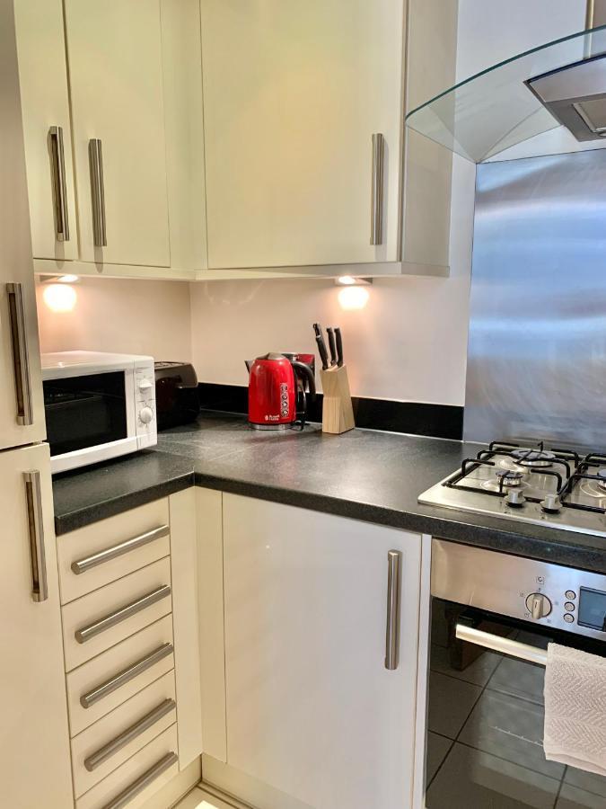 Risinghurst, Oxford, An Entire 2Beds, 2Bathrooms, Free Wi-Fi, Free Parking أكسفورد المظهر الخارجي الصورة