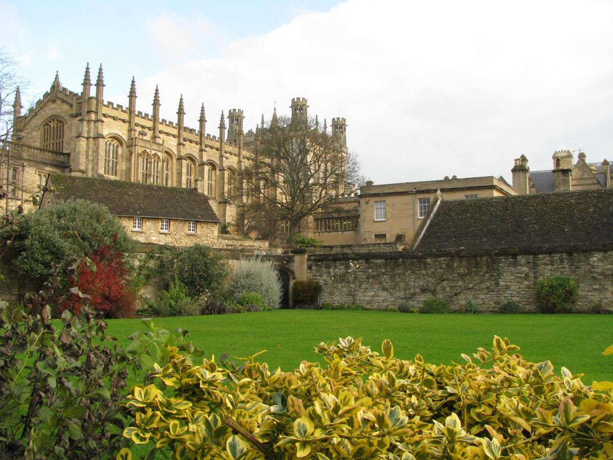 Risinghurst, Oxford, An Entire 2Beds, 2Bathrooms, Free Wi-Fi, Free Parking أكسفورد المظهر الخارجي الصورة